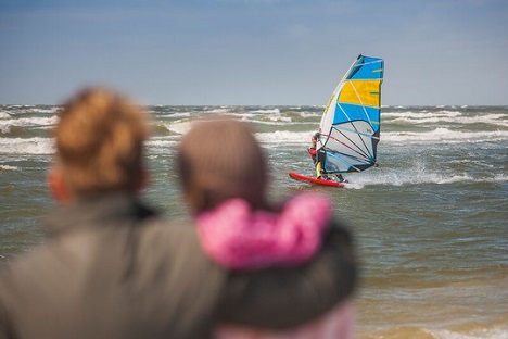 Windsurfen auf Amrum (C) Foto Oliver Franke Windsurfen auf Amrum (C) Foto Oliver Franke